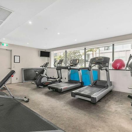 Two Bedroom Apartment - Pool, Gym & Free Parking! Auckland Ngoại thất bức ảnh
