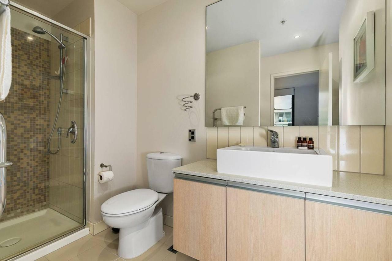 Two Bedroom Apartment - Pool, Gym & Free Parking! Auckland Ngoại thất bức ảnh